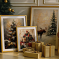 Abstrakter Fine Art Print – leuchtendes Weihnachtsposter mit goldenen und weißen Lichtakzenten. Himmlische Winter Edition Wandkunst voller Ruhe und Eleganz.