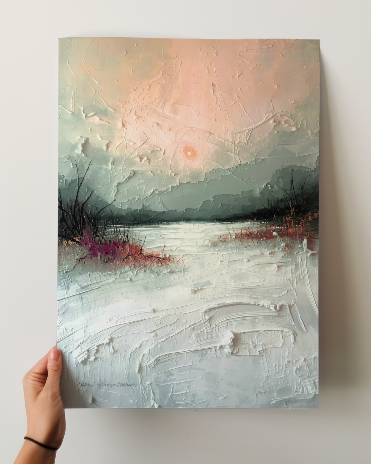 Abstraktes Winterposter mit sanften, kühlen Tönen – moderne Kunst von Unique ArtStraction, inspiriert von Stille, Klarheit und innerer Ruhe im Winter, Weihnachts Dekoration, Winter Dekoration, Poster