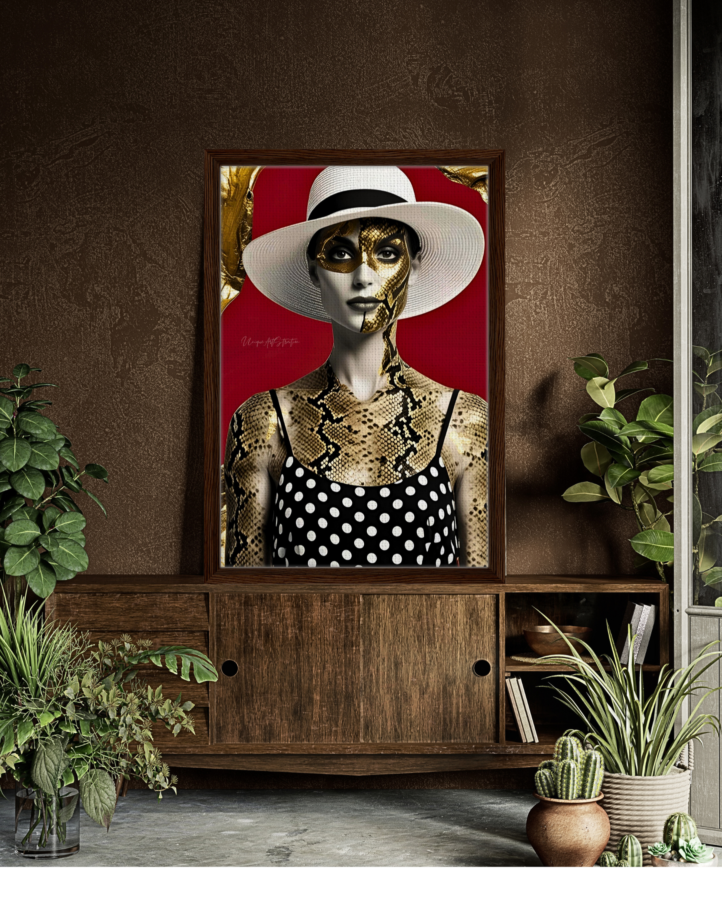 Lady in Snake - Extravagante gerahmte Leinwand, Holzrahmen, Luxury Decor, Framed Canva, Italian Design, Trendy Wall Art